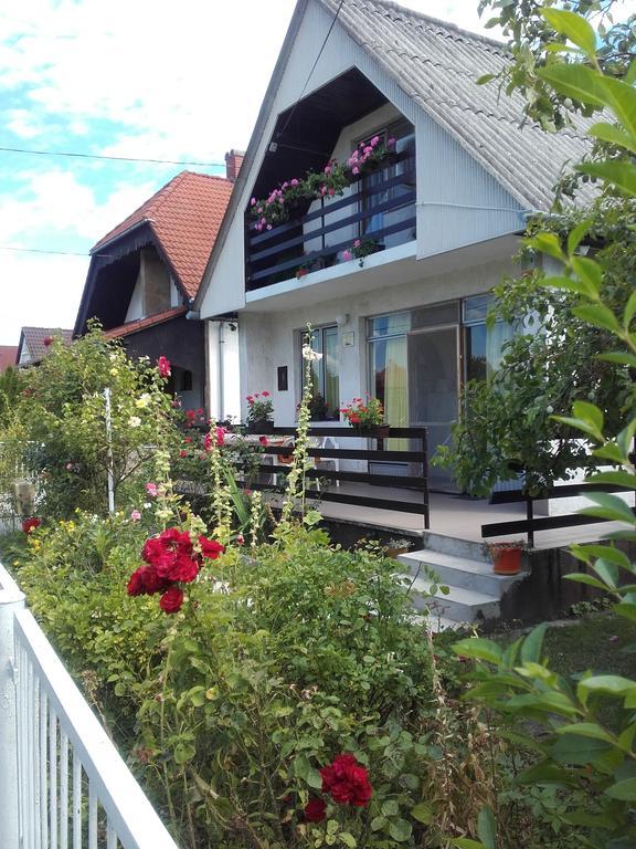 János Nyaraló Balatonmáriafürdő Exterior foto
