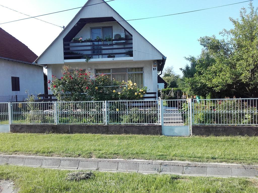 János Nyaraló Balatonmáriafürdő Exterior foto